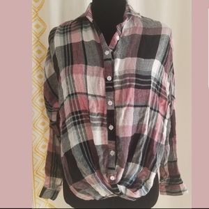 KOSMIOS Plaid Blouse